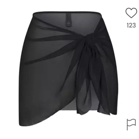 NWT SKIMS crinkle coverup - Picture 2 of 3